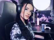 Twitch streamer RosieRiver (Images via Twitter/rosie_river)
